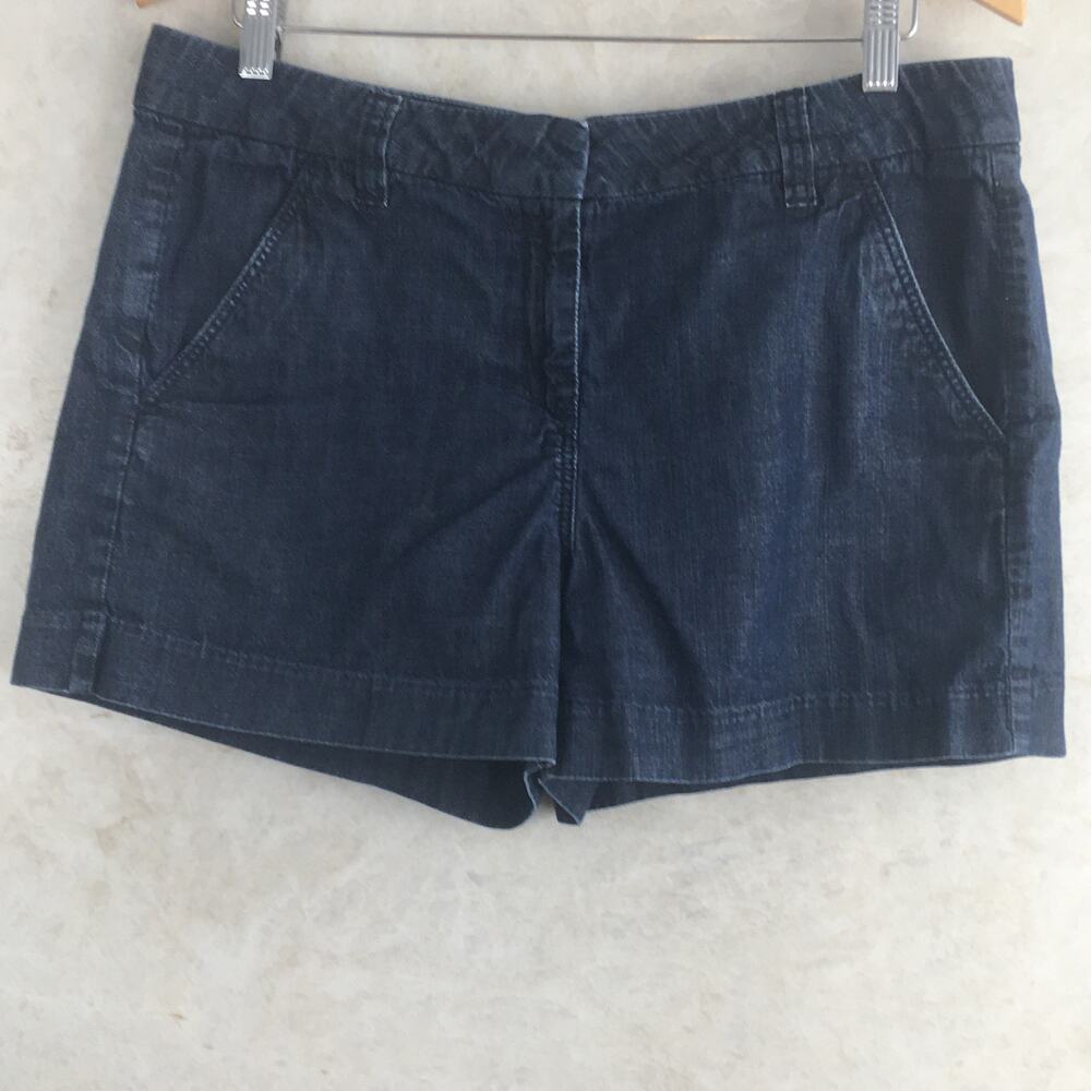 Ann Taylor LOFT Lite Blue Denim Sailing Style Shorts  Women's Size 10